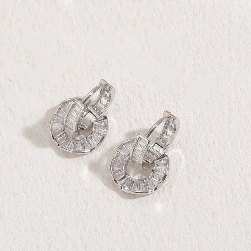 Aretes Asimétrico Chapado En Oro