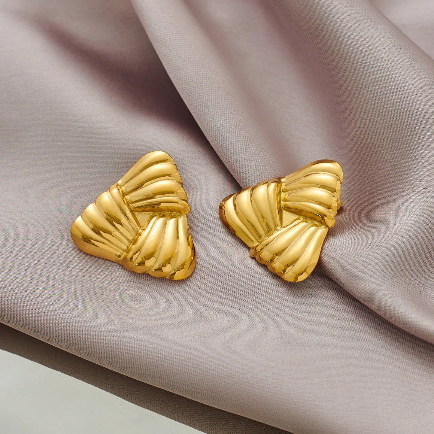 Aretes Triángulo Raya Acero Inoxidable