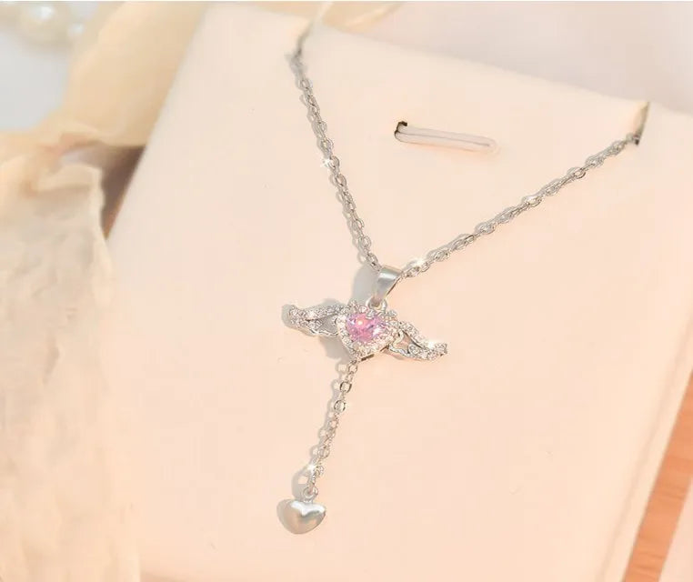 Collar Corazón Rosa Alas