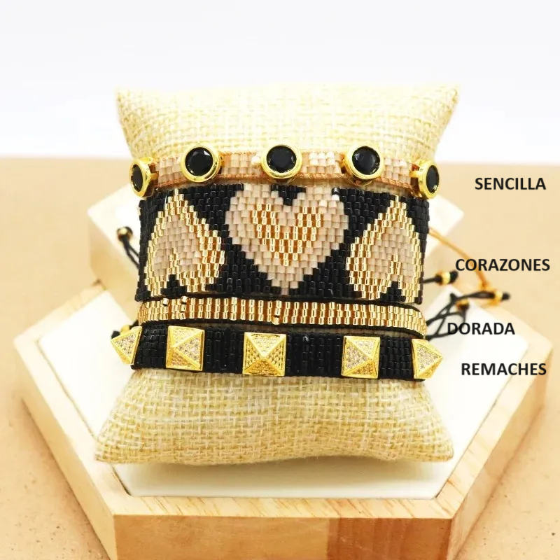 Pulsera Miyuki Corazones Varias