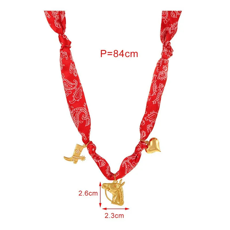 Collar Tela Rojo Caballo Bota Corazón