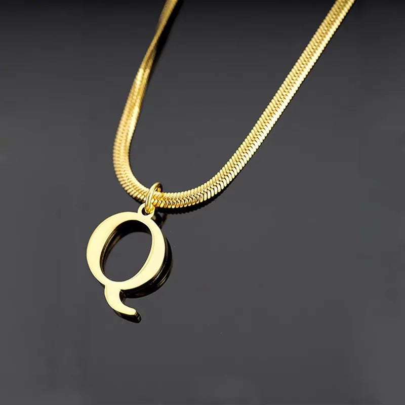 Collar Letra Acero Titanio