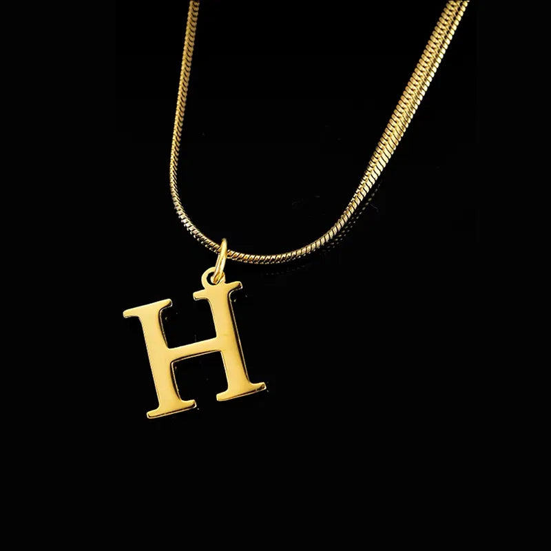 Collar Letra Acero Titanio
