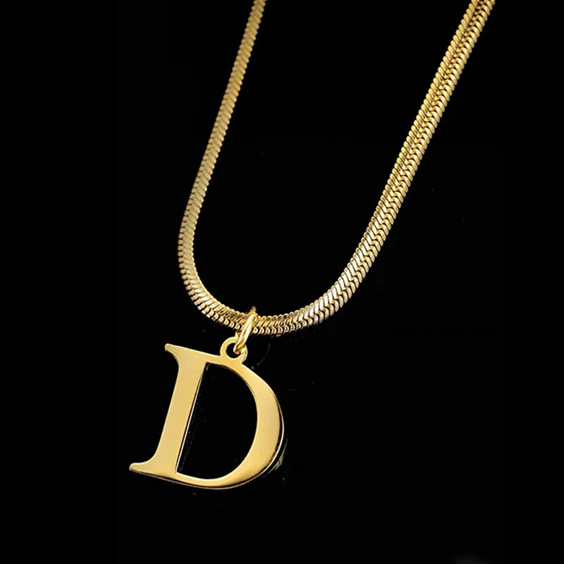 Collar Letra Acero Titanio