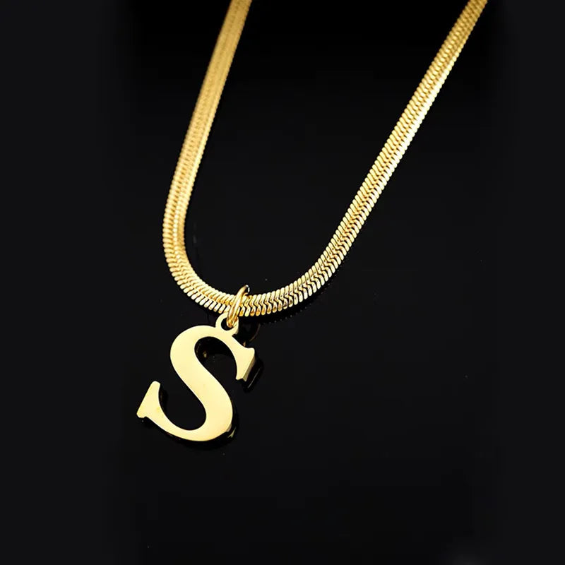 Collar Letra Acero Titanio