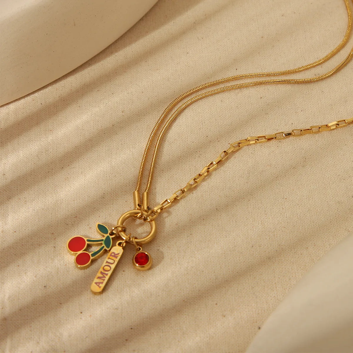 Collar Amour Cereza Acero Inoxidable