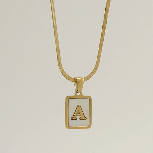 Collar Letra Acero Titanio