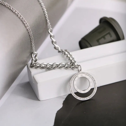 Collar Circulo Números Romanos