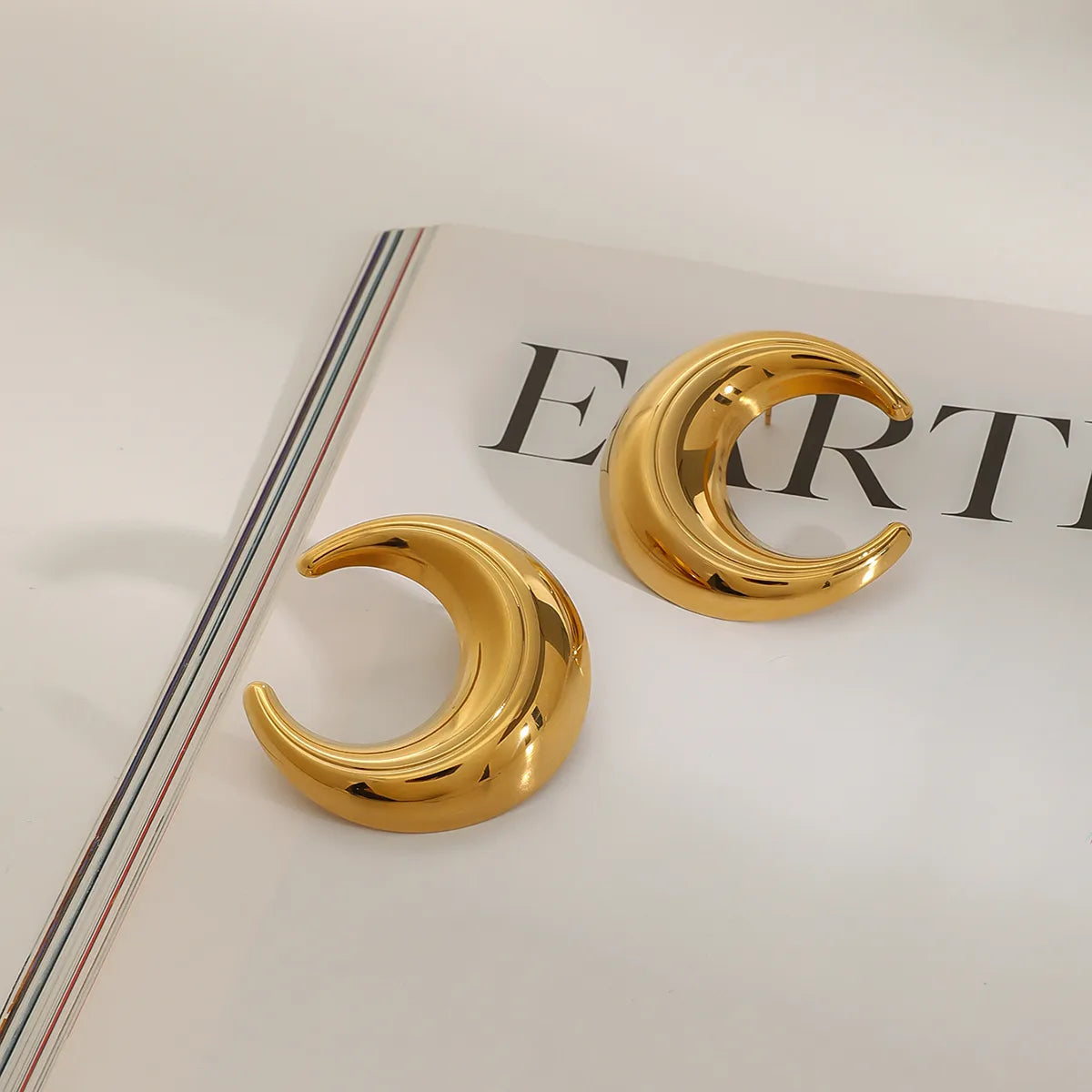 Aretes Luna Dorados Acero Inoxidable