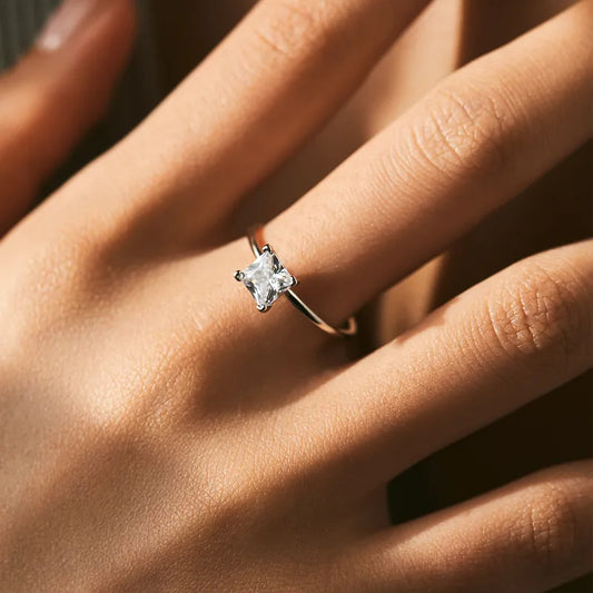 Anillo Circón Cuadrado Plata De Ley 925