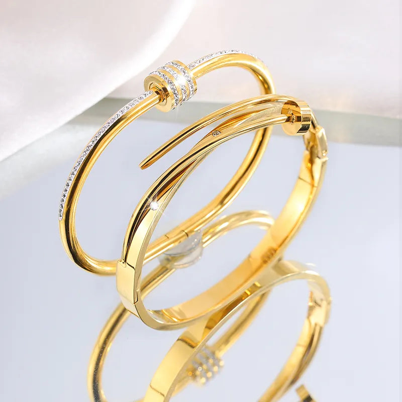 Set Pulseras Clavo Dorado Acero Inoxidable