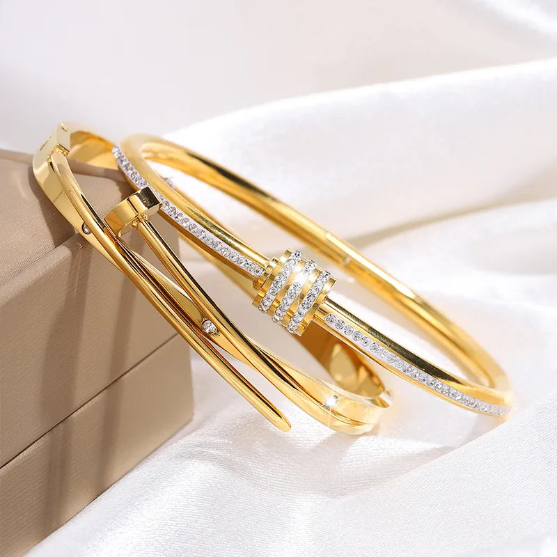 Set Pulseras Clavo Dorado Acero Inoxidable
