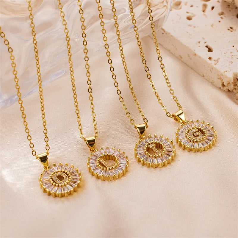 Collar Letra Diamante Acero Inoxidable Latón