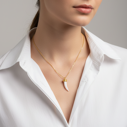 Collar Cuerno Blanco Acero Inoxidable