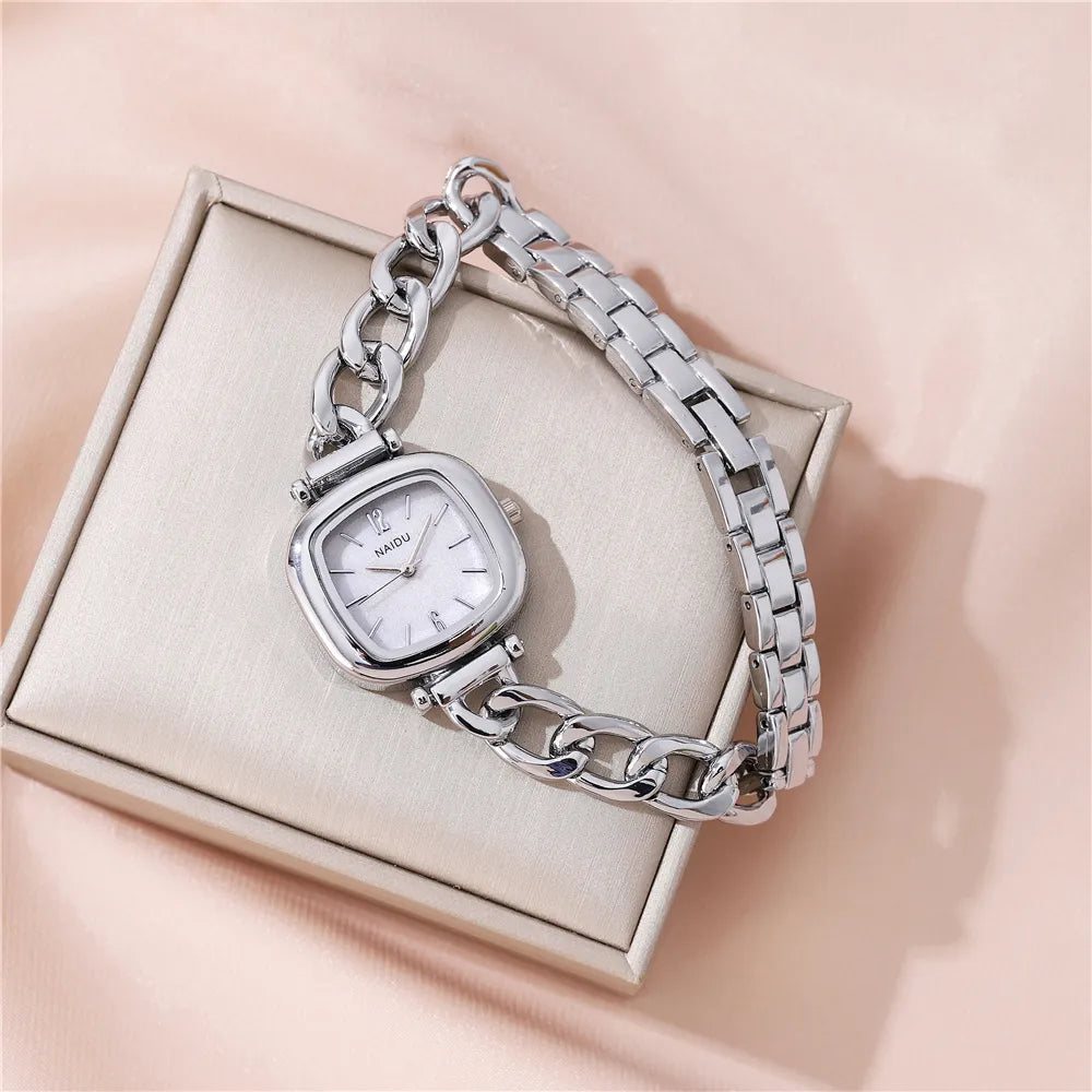 Reloj Cuadrado Cadena