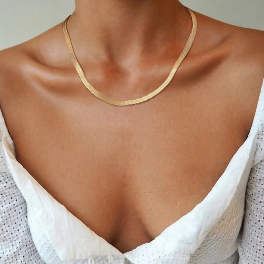 Collar Dorado Acero Inoxidable Chapado En Oro De 18 Quilates