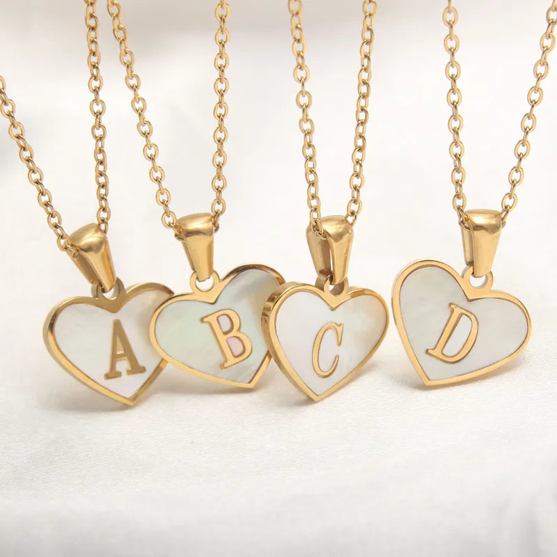 Collar Letra Corazón Acero Inoxidable