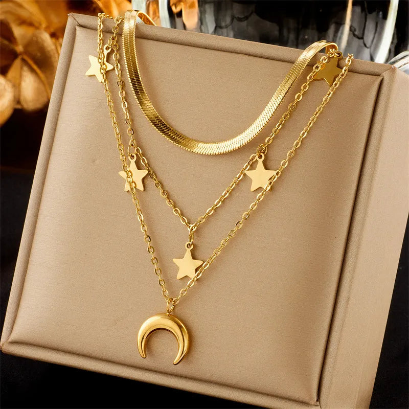 Collar Triple Estrellas Luna Acero Titanio