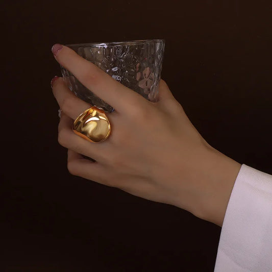 Anillo Irregular Dorado Acero Titanio