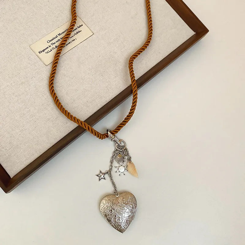 Collar Corazón Tela Aleación