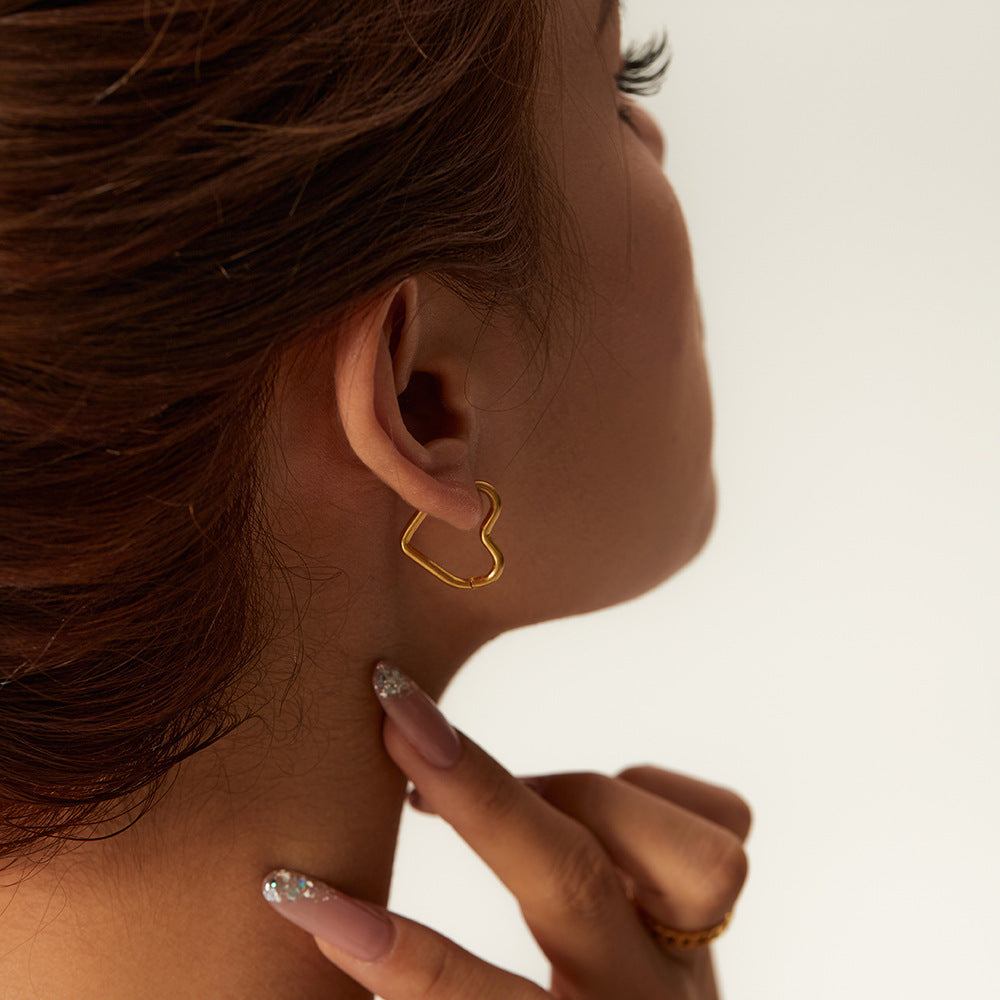 Aretes Corazón Dorado Acero Titanio