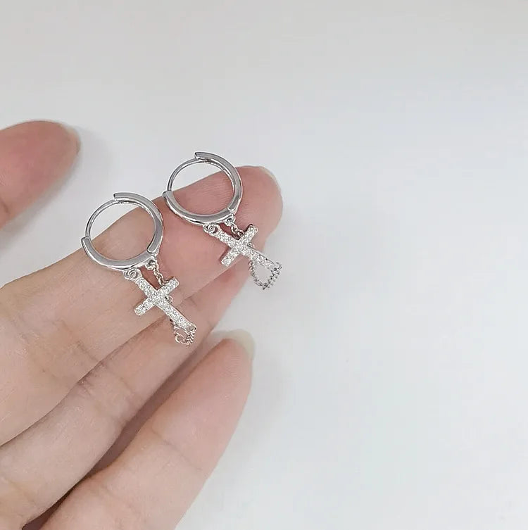 Arracadas Pequeñas Cruz Plata S925