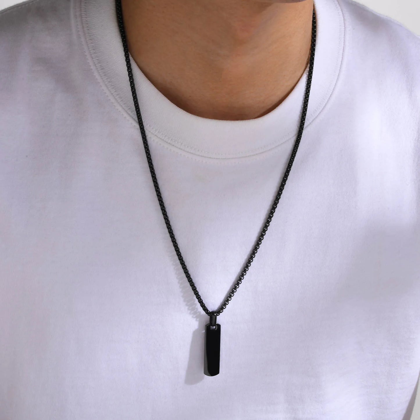 Collar Rectangular Negro Acero Inoxidable