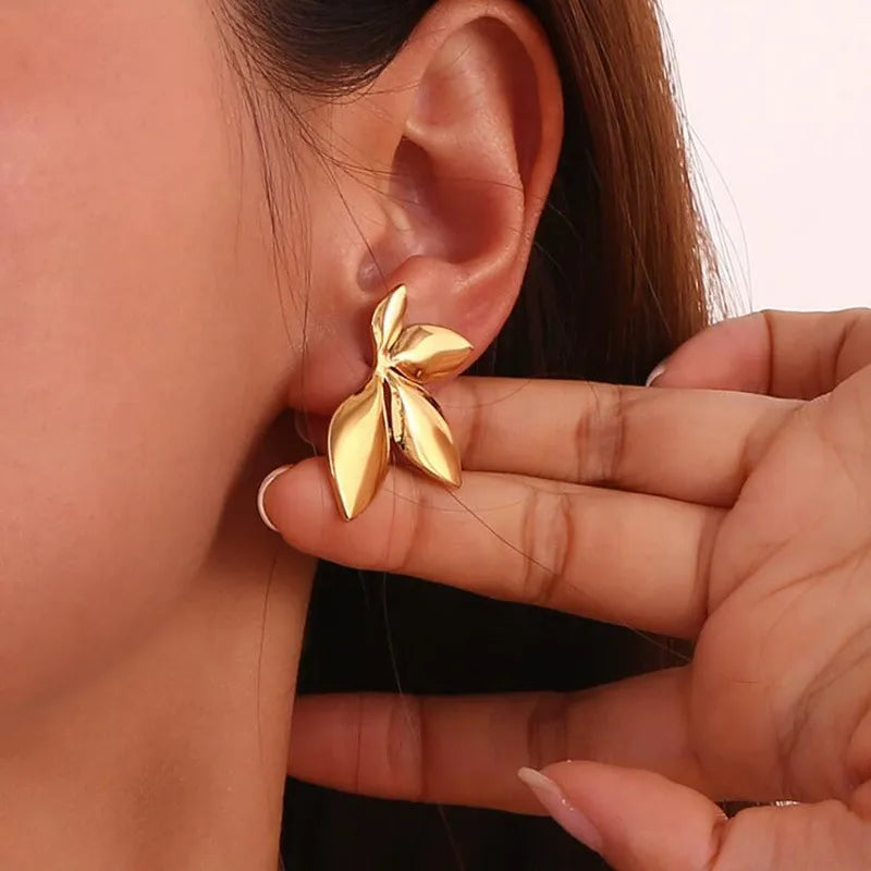 Aretes Hojas Dorado Acero Inoxidable
