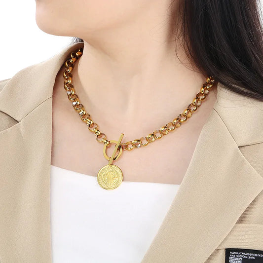 Collar San Benito Dorado Acero Inoxidable
