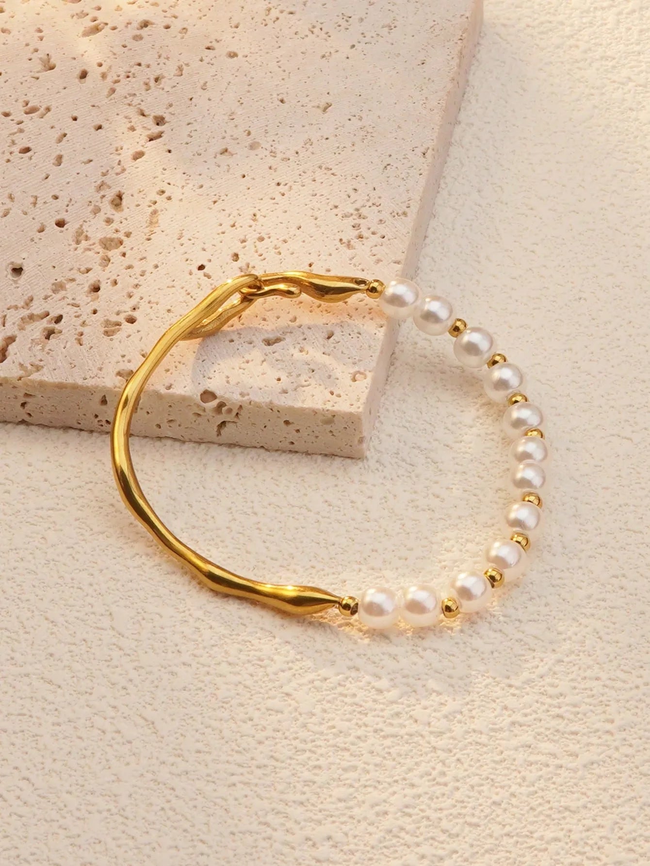Pulsera Perlas Dorada Acero Inoxidable