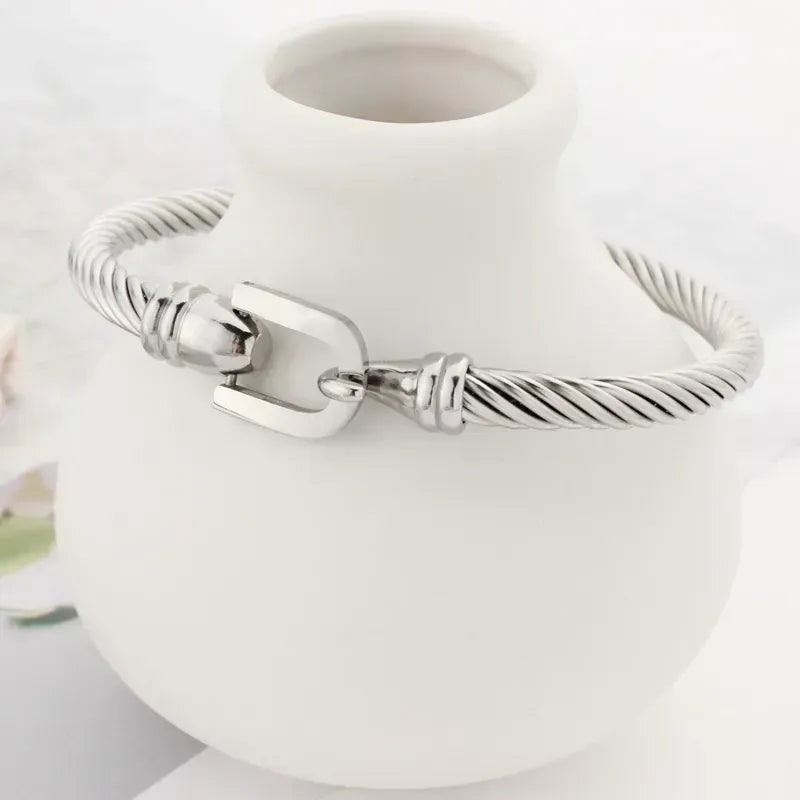 Pulsera Gancho Retro Acero Titanio