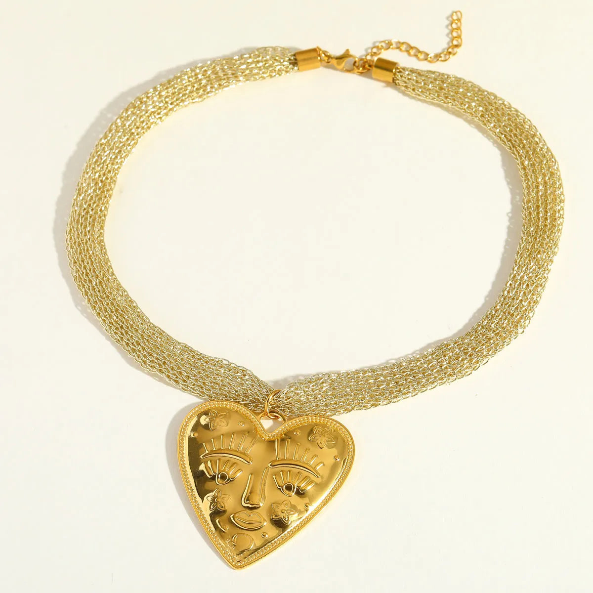 Collar Hilo Dorado Corazón Acero Inoxidable