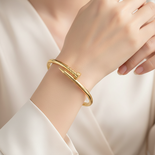 Pulsera Clavo Dorada Chapada Oro