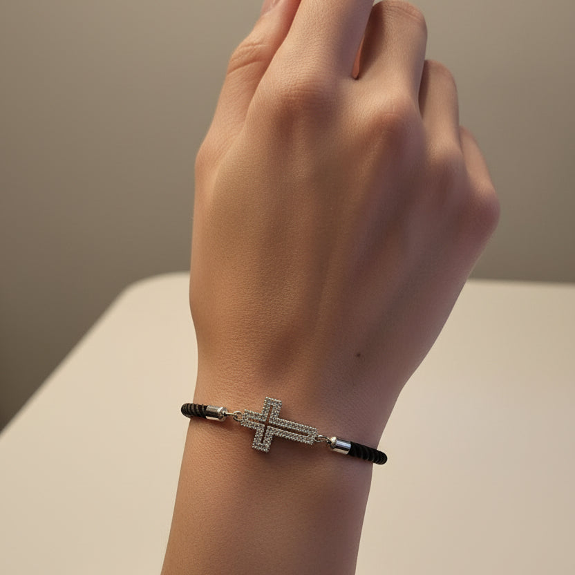Pulsera Cruz Ajustable