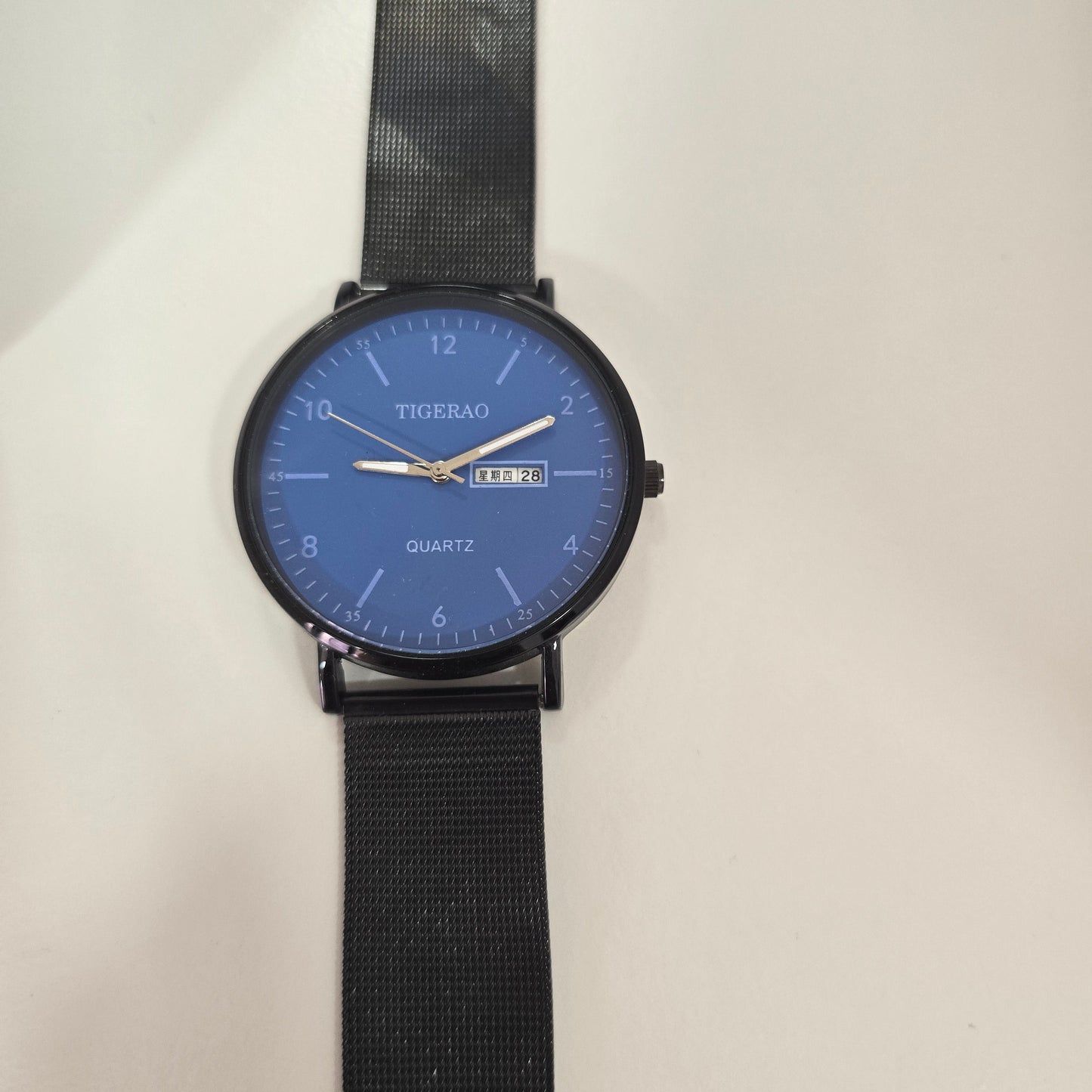 Reloj Redondo Negro Azul Cuarzo