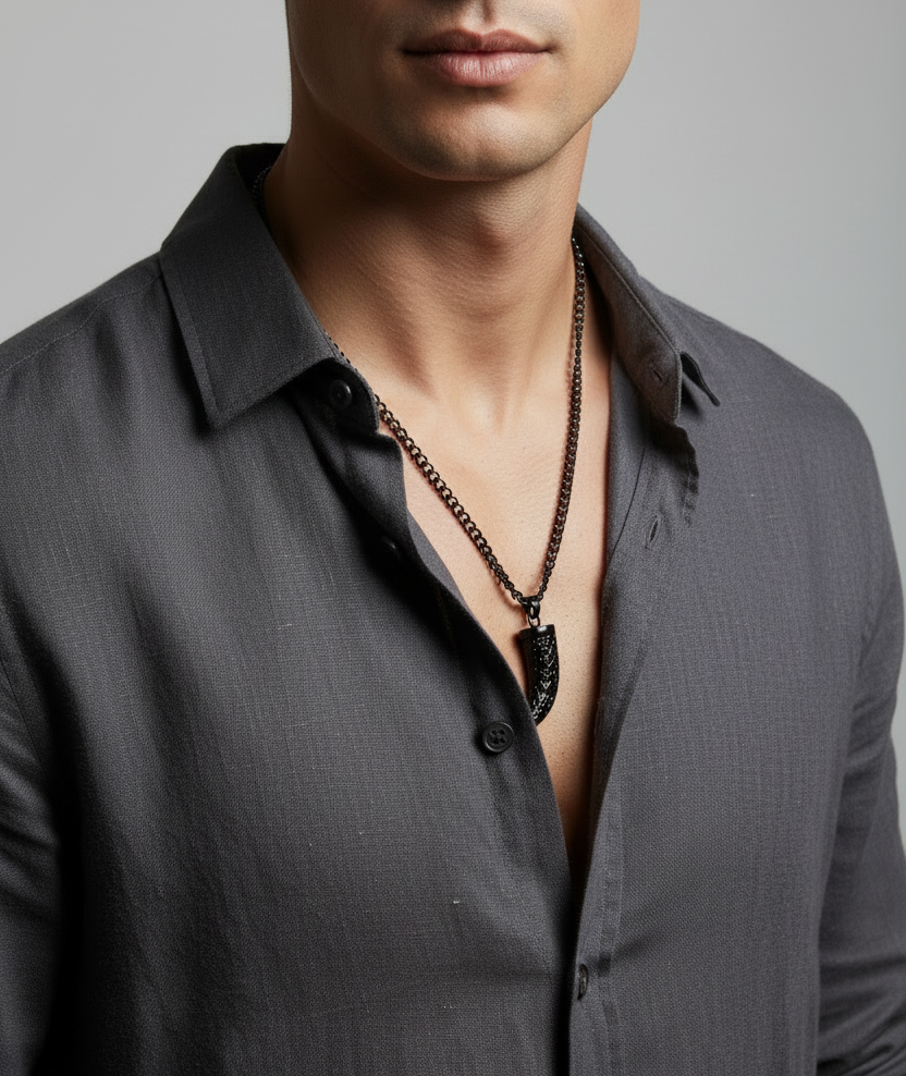 Collar Cuerno Negro